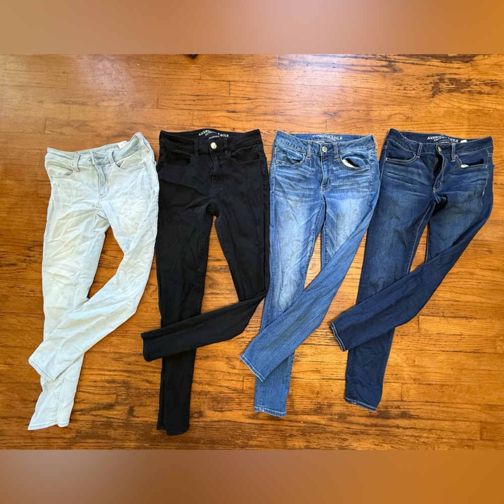 American Eagle Outfitters Women's Skinny Jeans in Blue, Black, and Cream